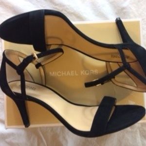 MICHAEL Michael Kors Women's Simone Mid Sandals